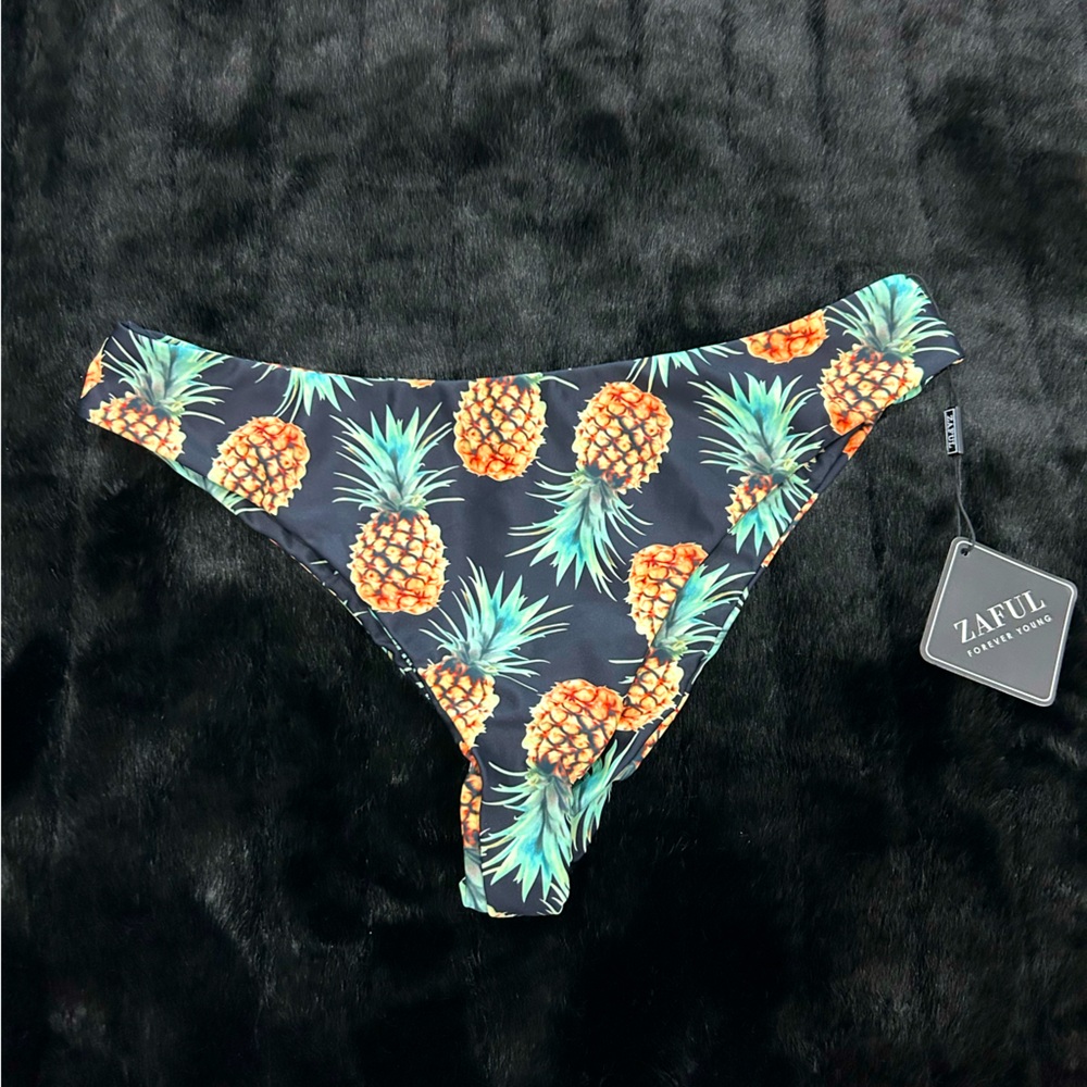 NWT Zaful Tropical Pineapple Bikini Bottom. Black/orange/green. Sz large. Cute!